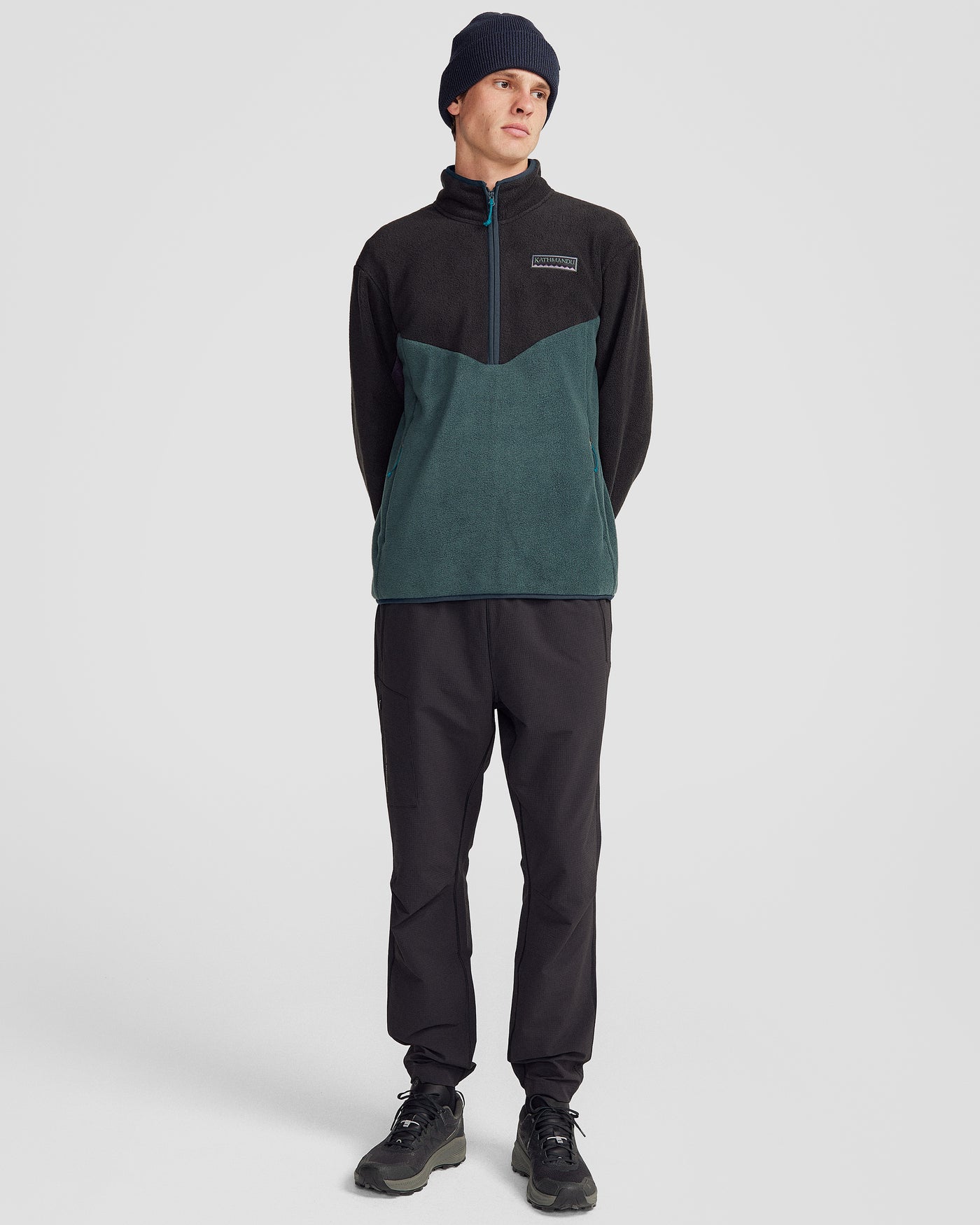 b1369_oqb_mens_trailhead_fleece_heritage_pullover_black_green_multi_m_b_1745458754000